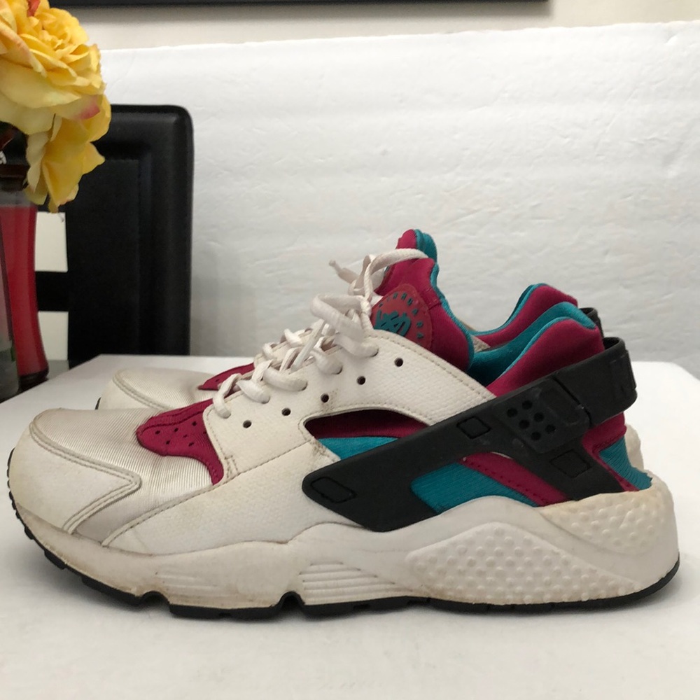 NIKE HUARACHE RUNNING SNEAKERS WOMENS SIZE 8.5